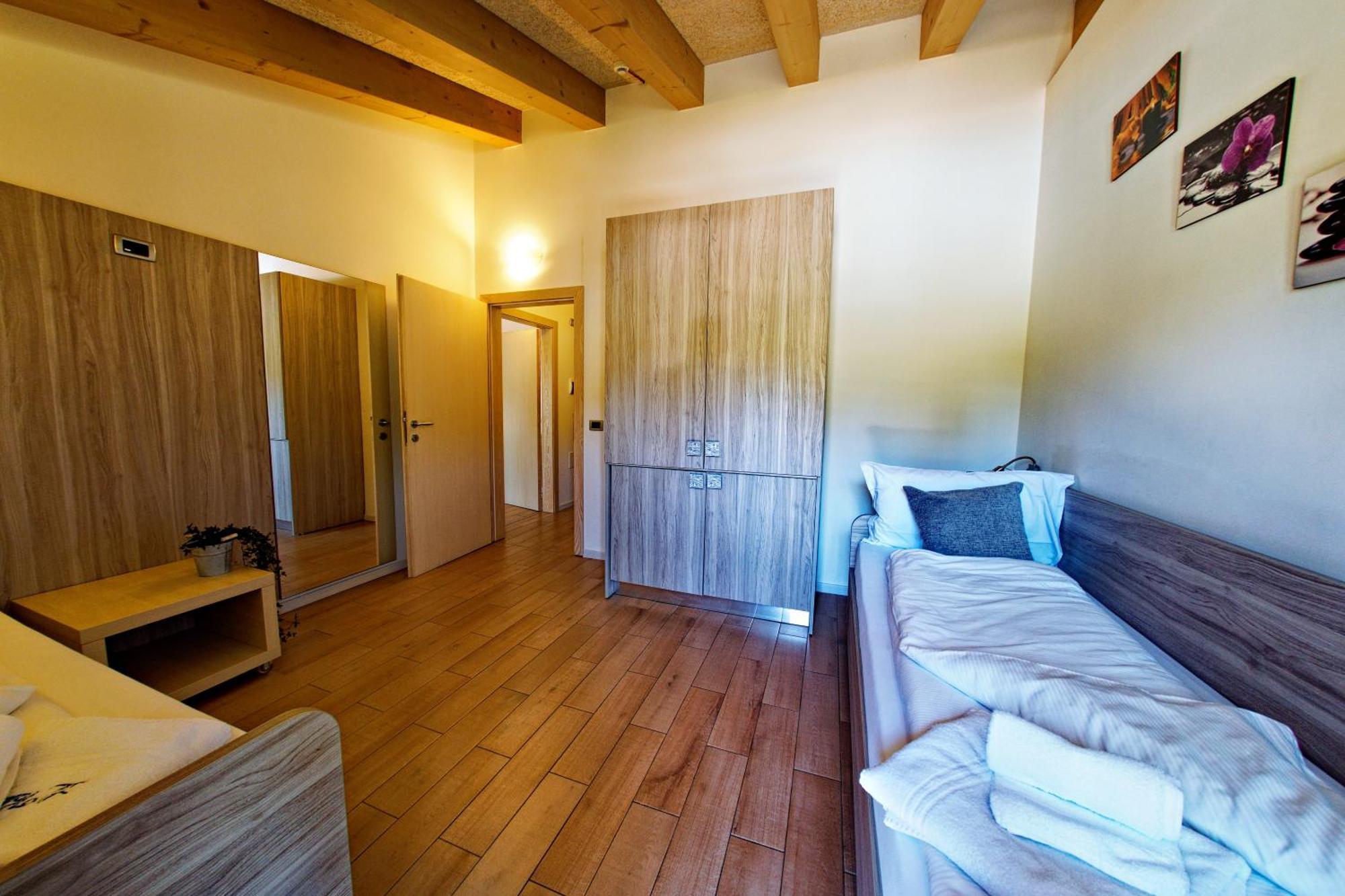 Rta Hotel Le Vallene แตร์ลาโก ภายนอก รูปภาพ