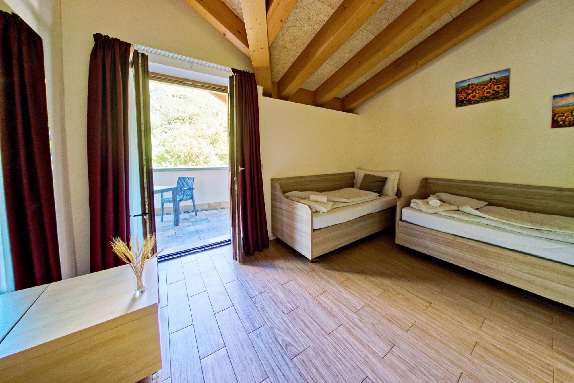 Rta Hotel Le Vallene แตร์ลาโก ภายนอก รูปภาพ