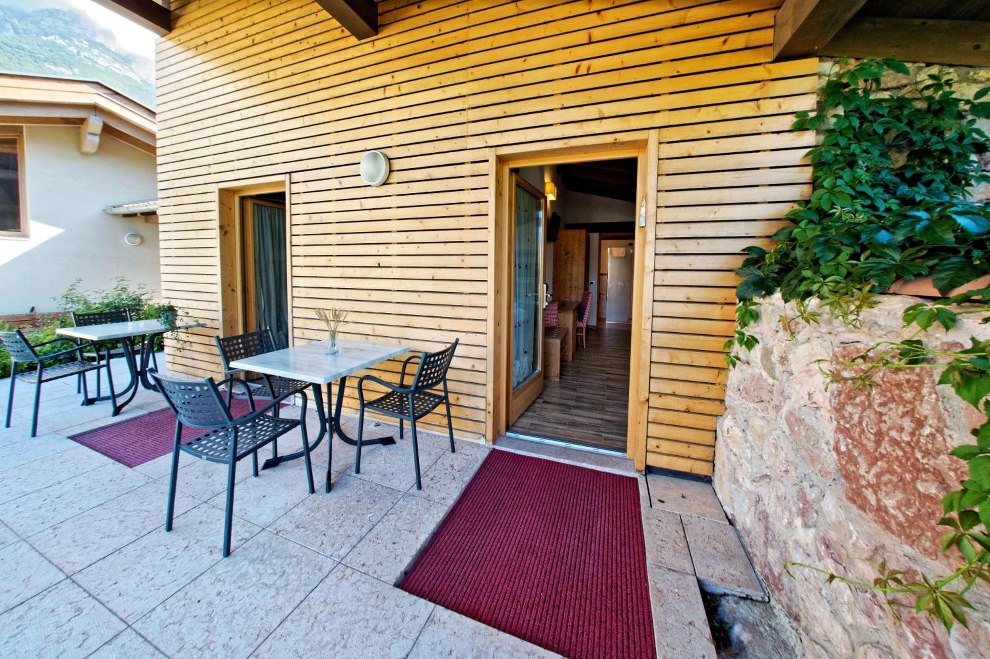 Rta Hotel Le Vallene แตร์ลาโก ภายนอก รูปภาพ
